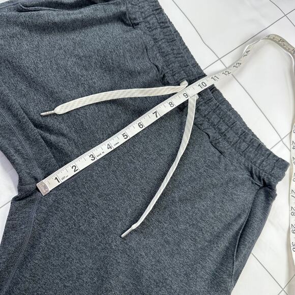 Vuori Pants Womens Small Gray Charcoal Performance Jogger Athletic Sporty Travel - Picture 8 of 11